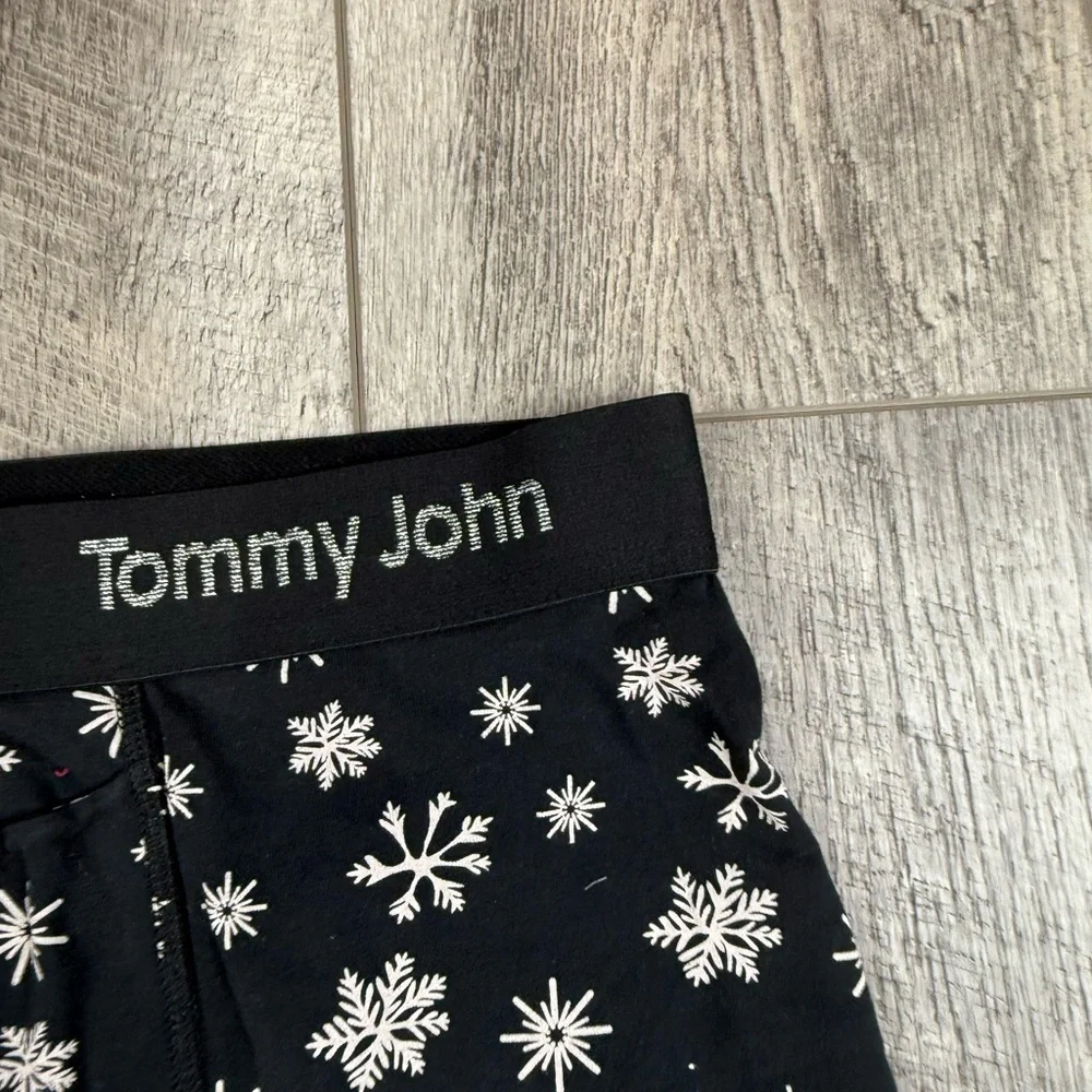 Tommy John Black Snowflake Underwear‎